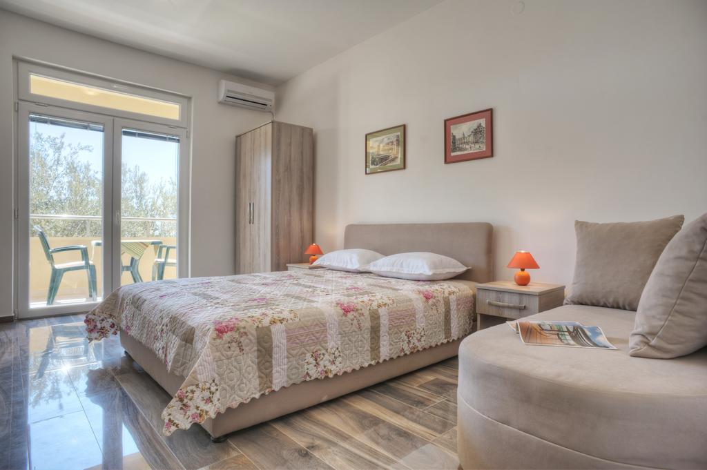 Apartmani Agape Petrovac المظهر الخارجي الصورة