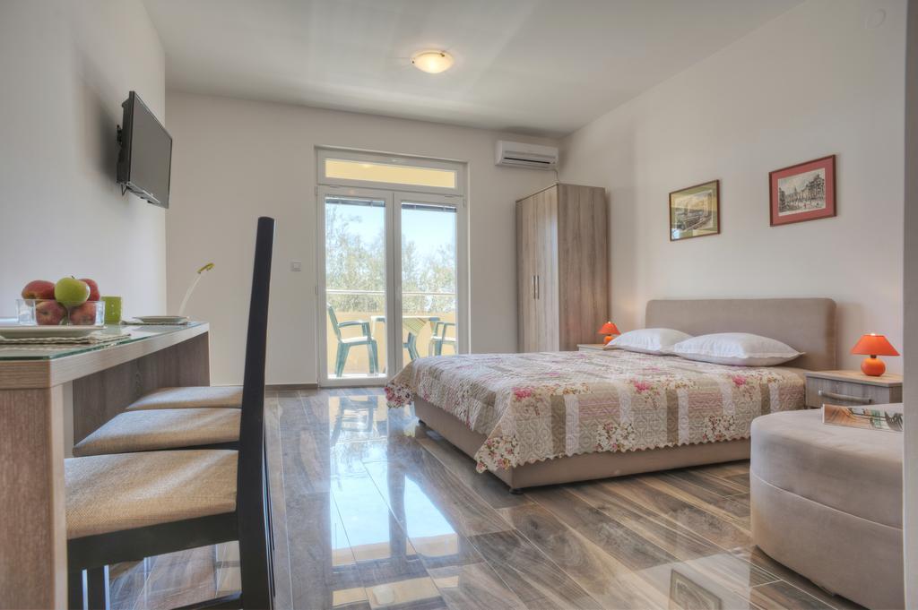 Apartmani Agape Petrovac المظهر الخارجي الصورة